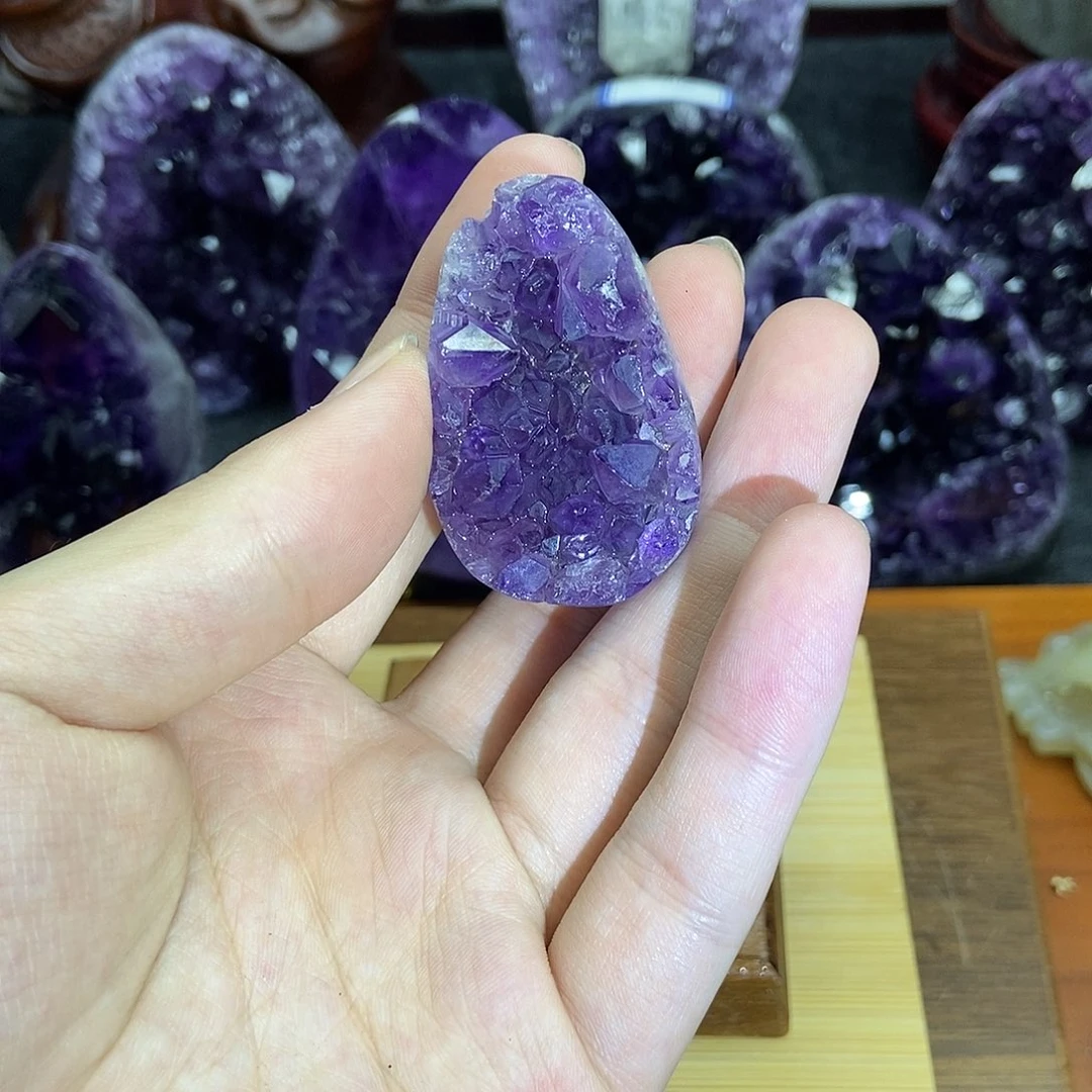 紫晶未镶嵌大型摆件（非配饰）