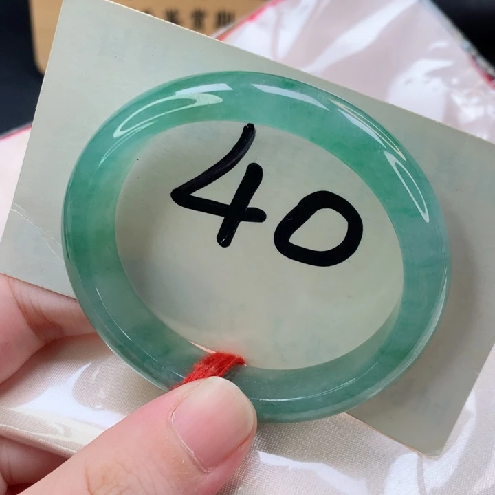 未镶嵌手镯翡翠贵妃