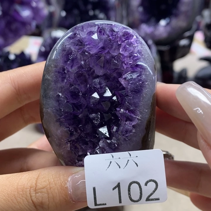 未镶嵌大型摆件（非配饰）紫晶摆件