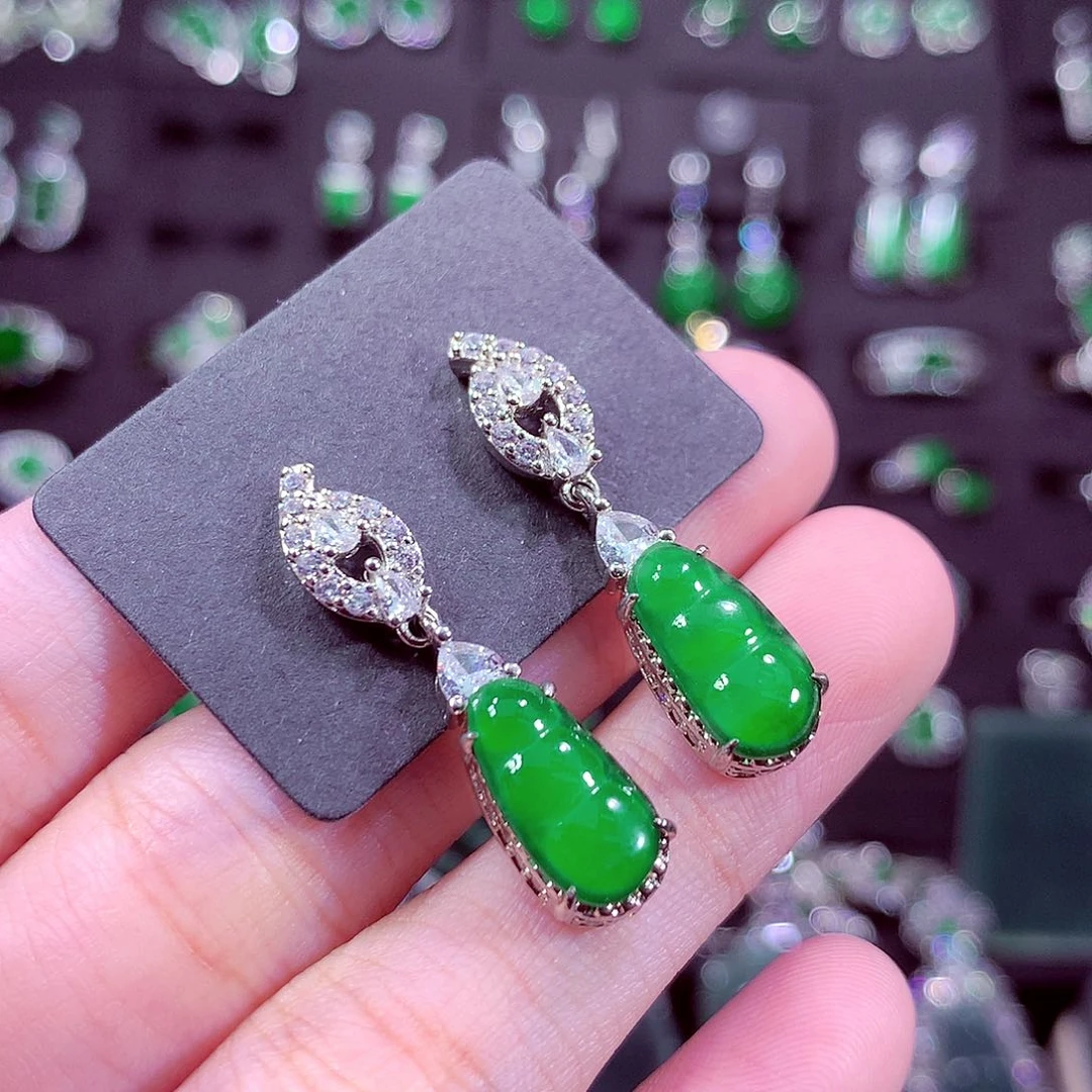 颈饰未镶嵌翡翠天然