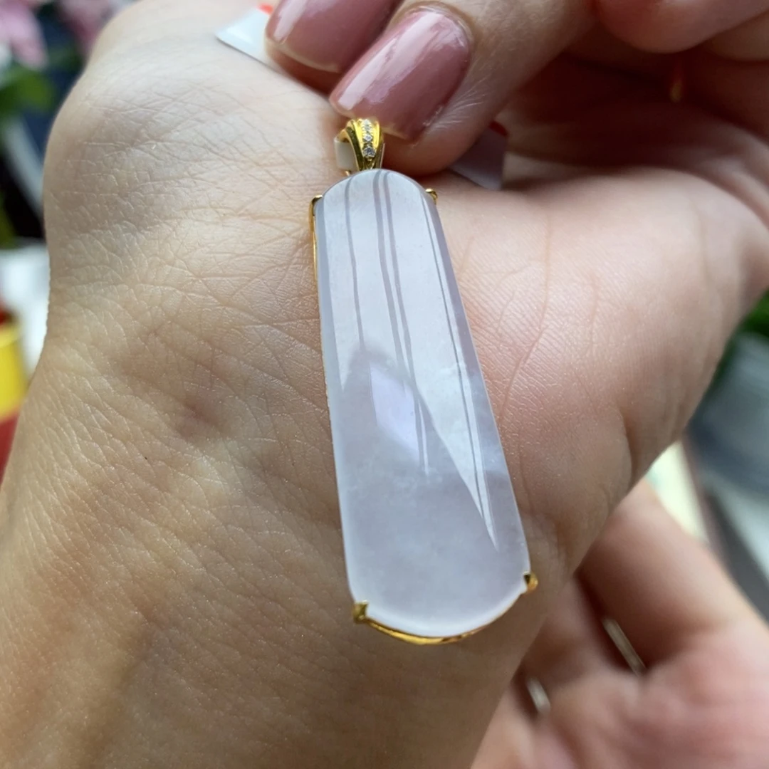 颈饰18K金镶嵌翡翠吊坠54