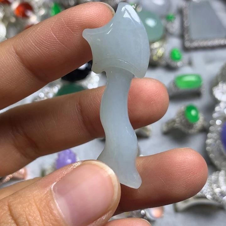 翡翠未镶嵌戒指铜托，卖裸石，需要二次镶嵌