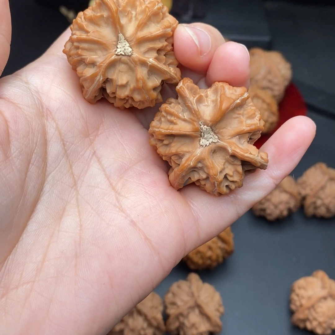 福利文玩核桃盘山三棱全品36