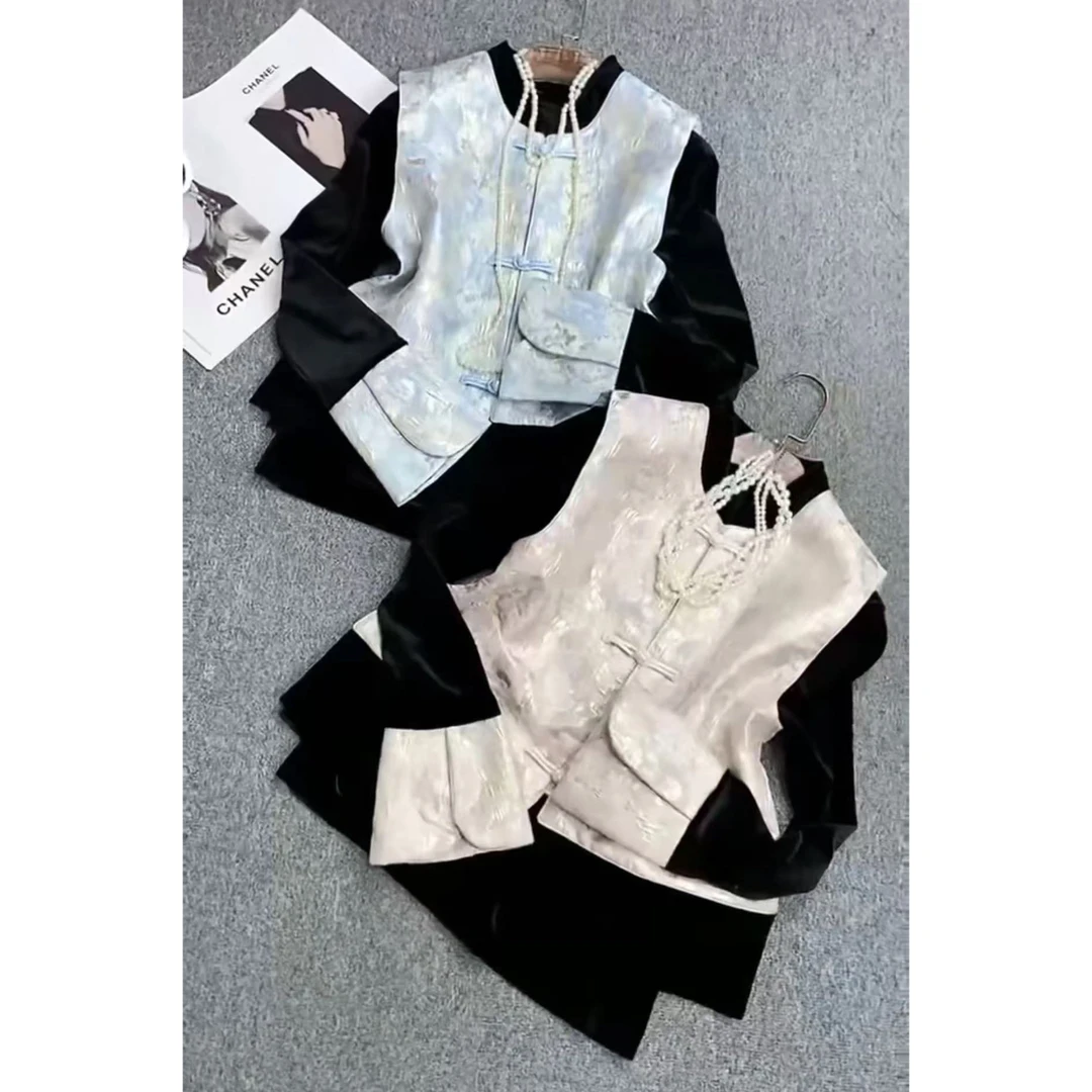 中国风小众设计金丝绒喇叭袖小衫➕复古盘扣刺绣夹棉马甲两件套