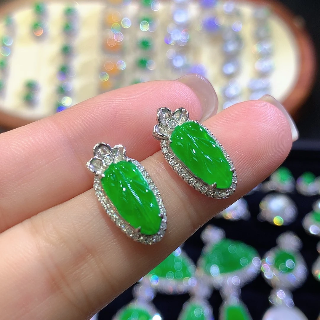 翡翠18K金镶嵌耳饰高冰满绿金枝玉叶耳钉