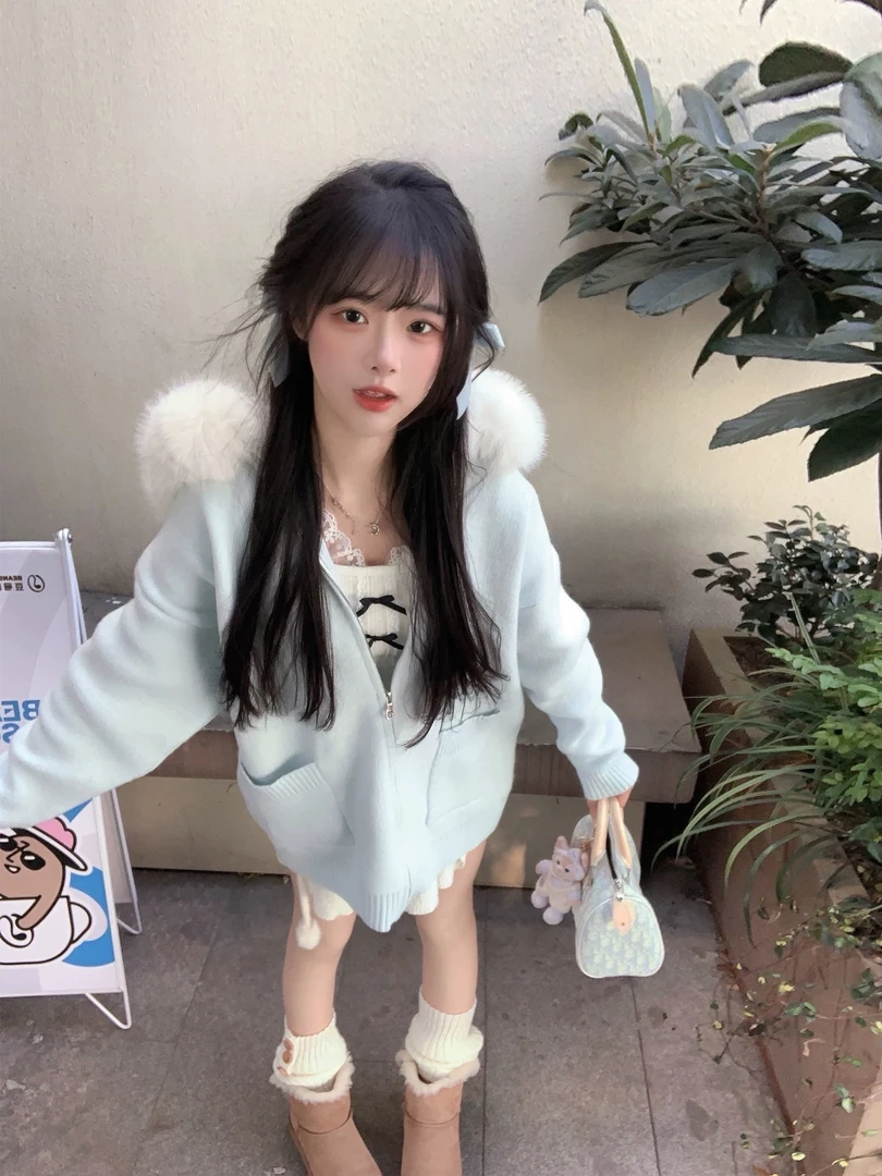 温柔白色连帽拉链针织外套女拼接毛领2025秋冬新款韩系慵懒风开衫