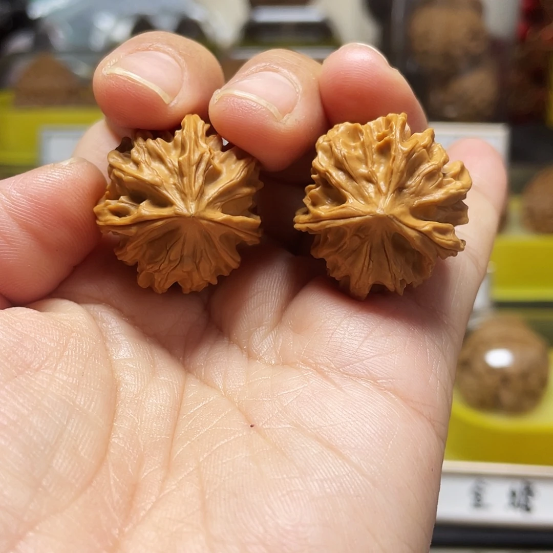 文玩核桃把件手捻三棱566888888