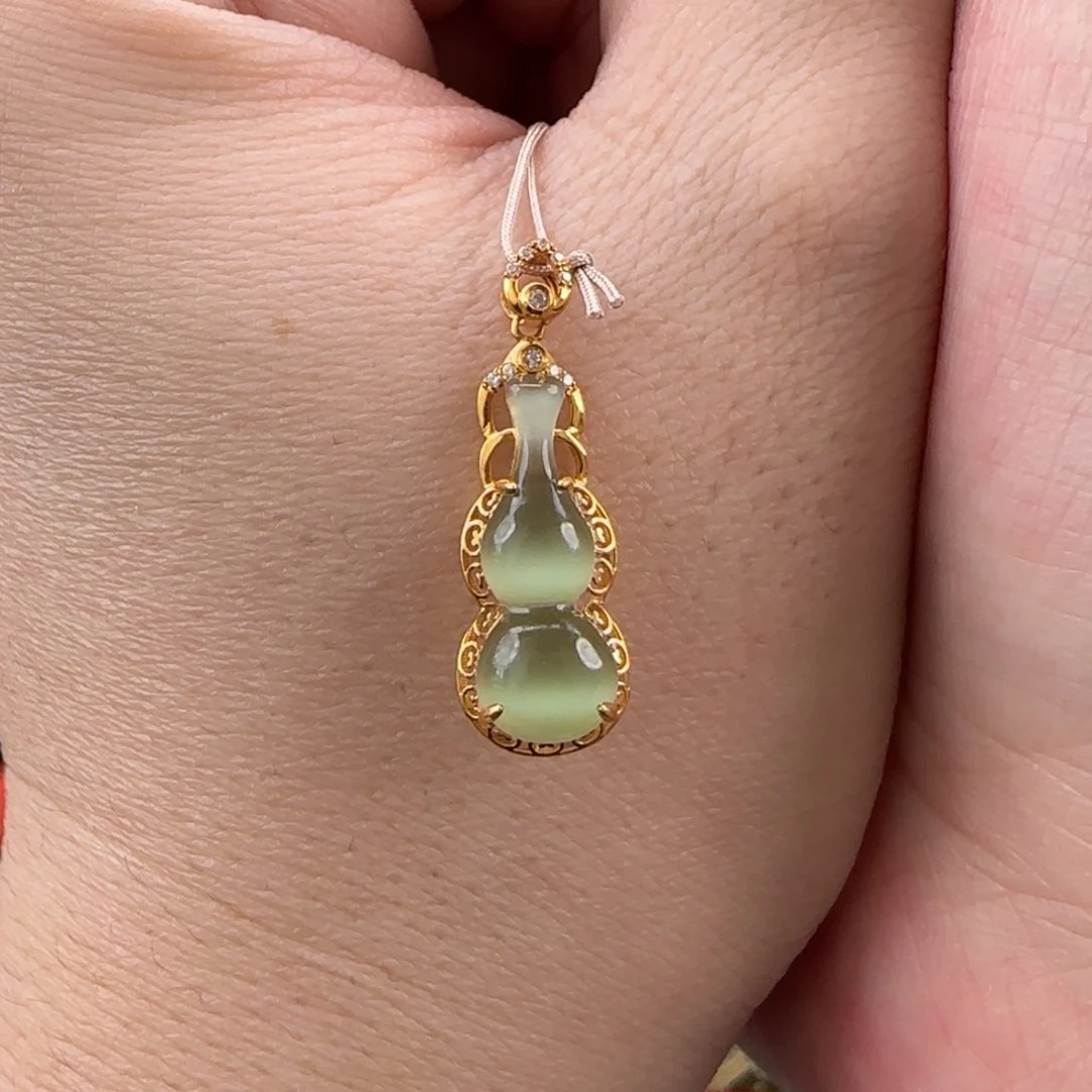 和田玉挂件18K金镶嵌葫芦