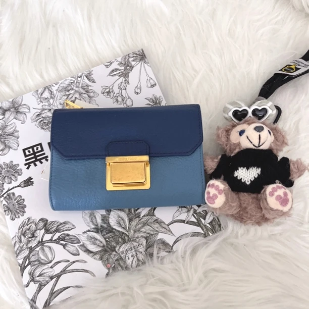 95新 MIU MIU/缪缪 蓝色拼色短款翻盖钱包98461117