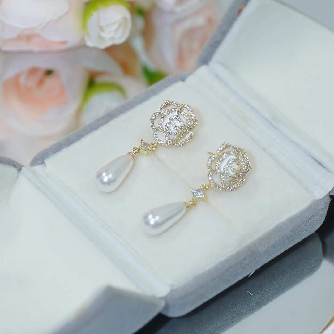 合金合成锆石耳饰 暖春山茶花珠珠耳环轻奢气质百搭简约优雅精致