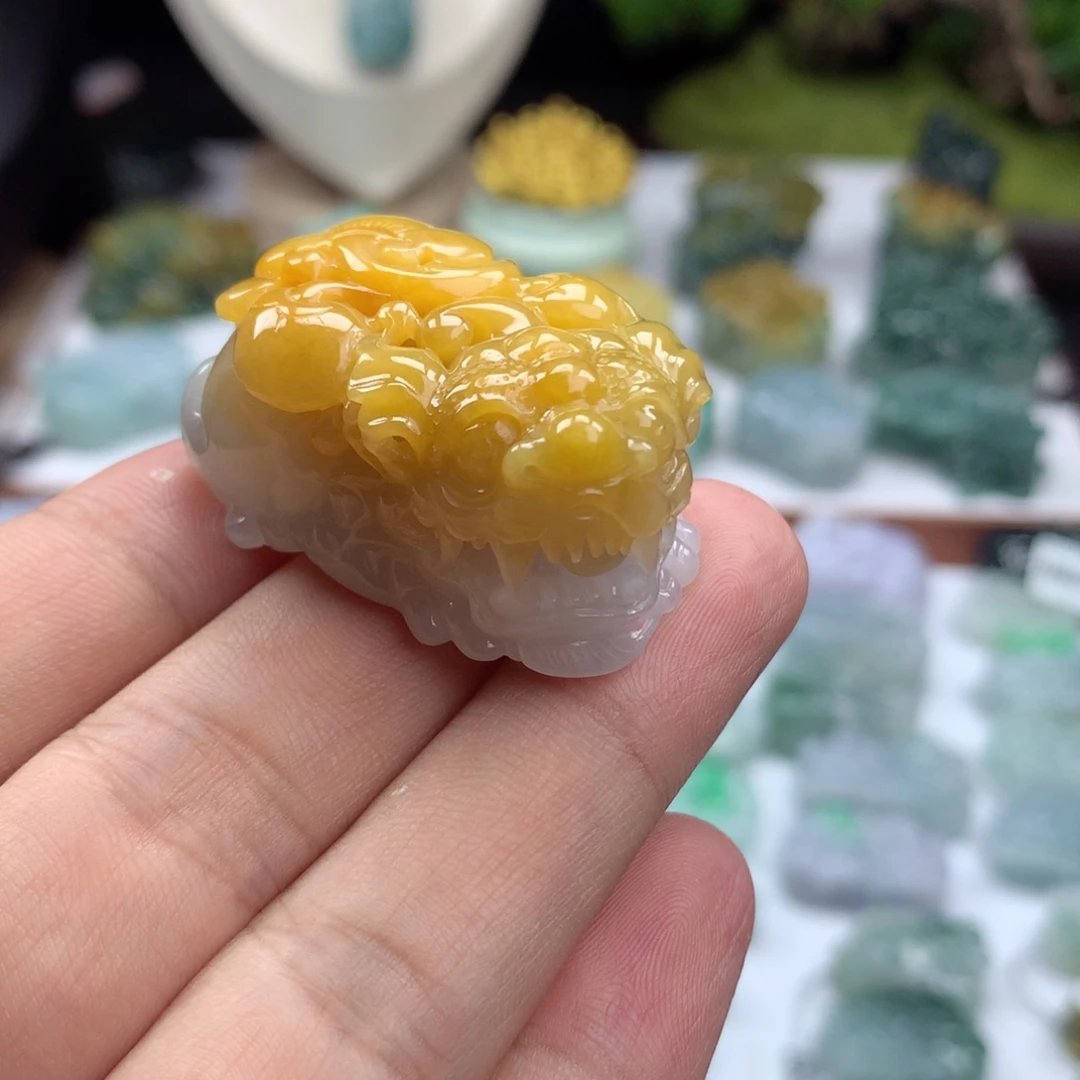 翡翠未镶嵌颈饰翡翠貔貅吊坠