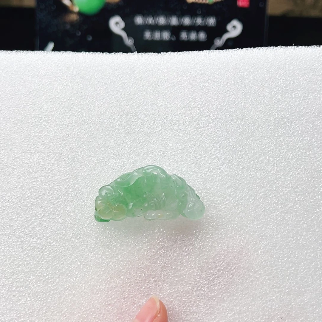 石英质玉吊坠(不含链)未镶嵌