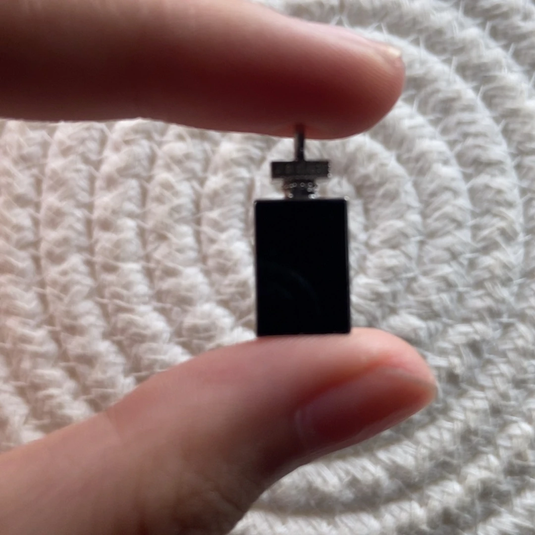 颈饰18K金镶嵌翡翠无事牌