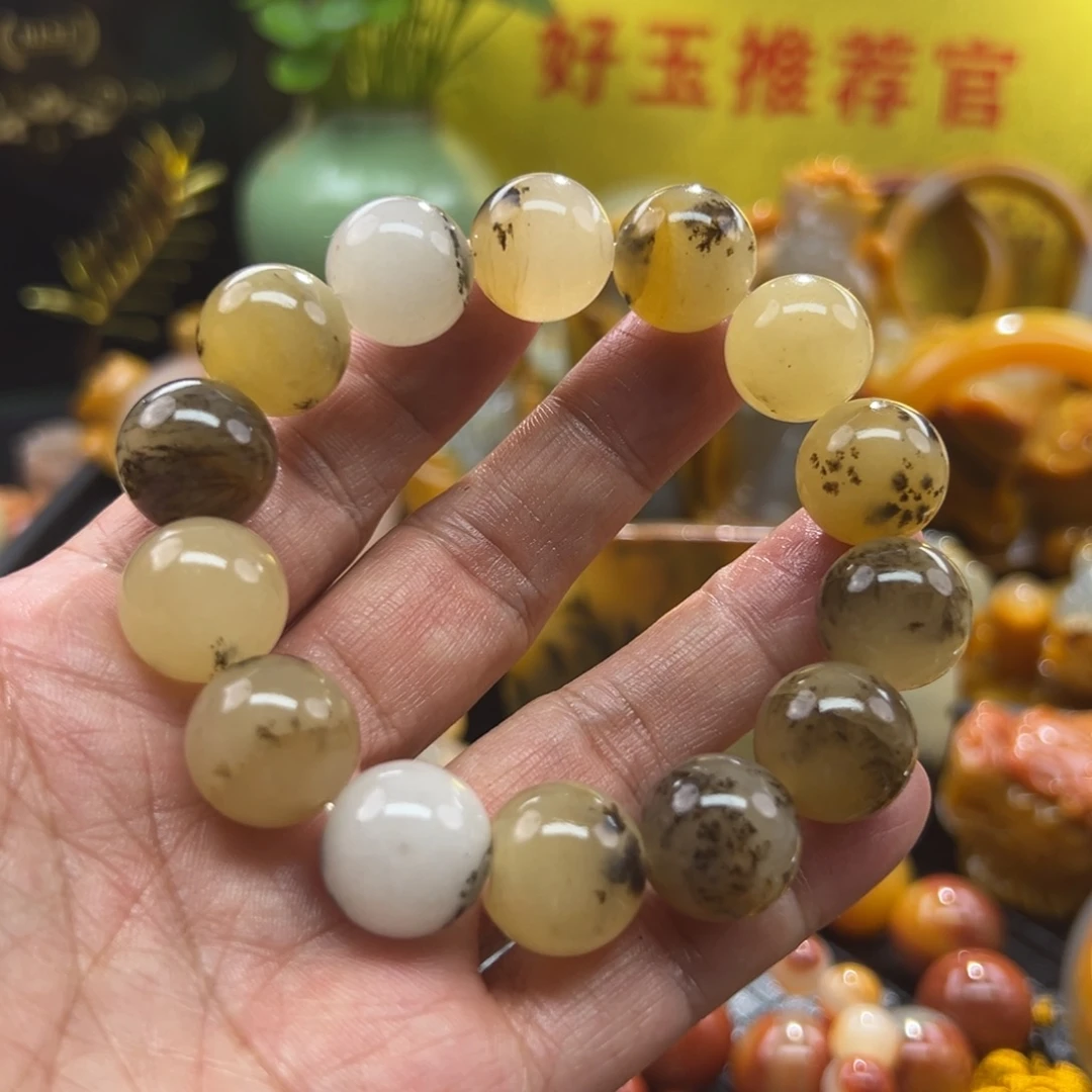石英质玉未镶嵌颈饰
