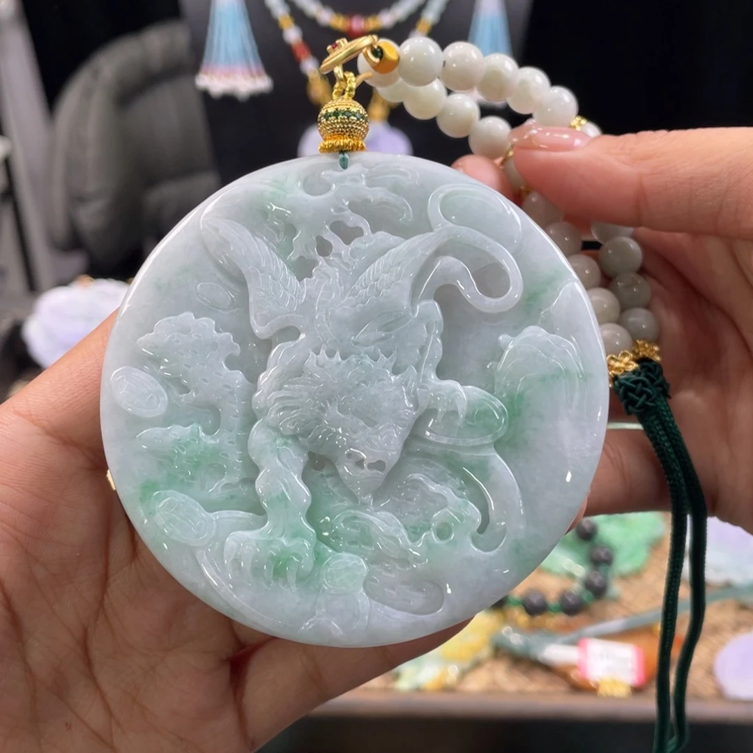 翡翠颈饰未镶嵌二***0代编织