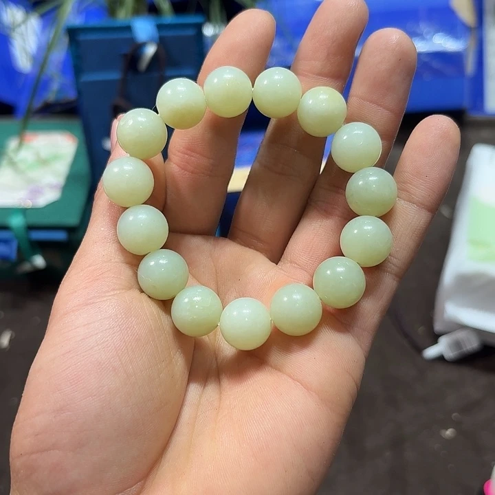 未镶嵌和田玉（糖玉）车挂