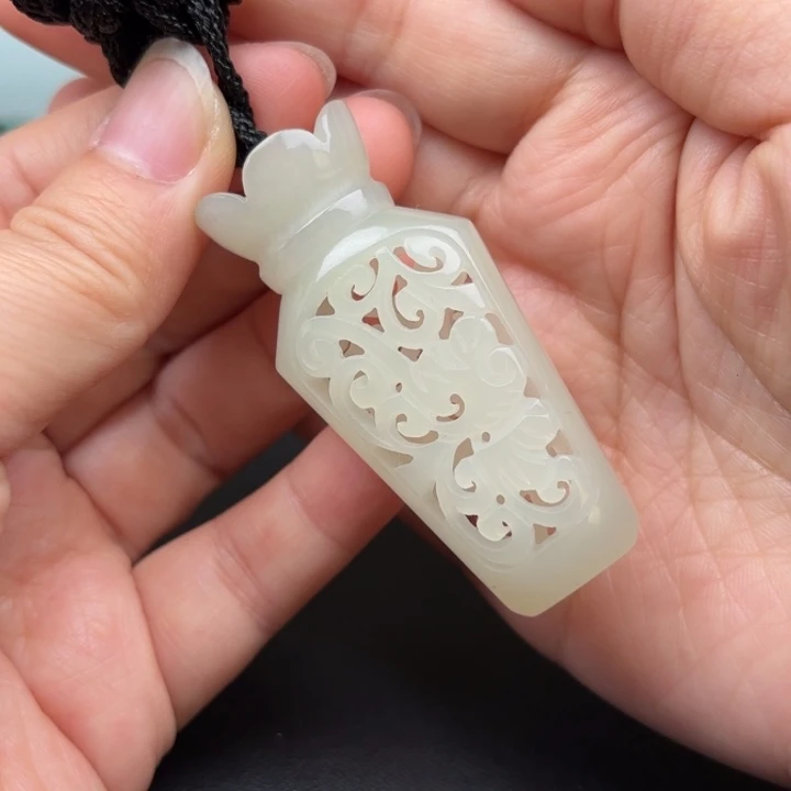 未镶嵌和田玉挂件开**乐