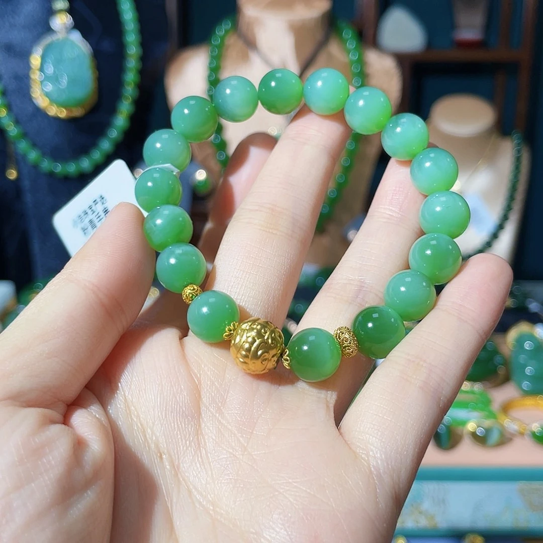 和田玉18K金镶嵌颈饰