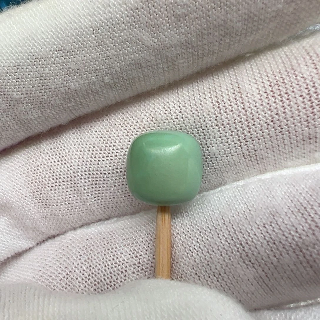 绿松石未镶嵌配饰直径9.4