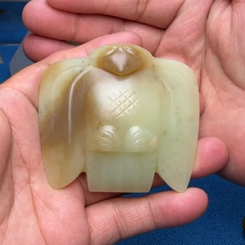 和田玉（糖玉）未镶嵌挂件