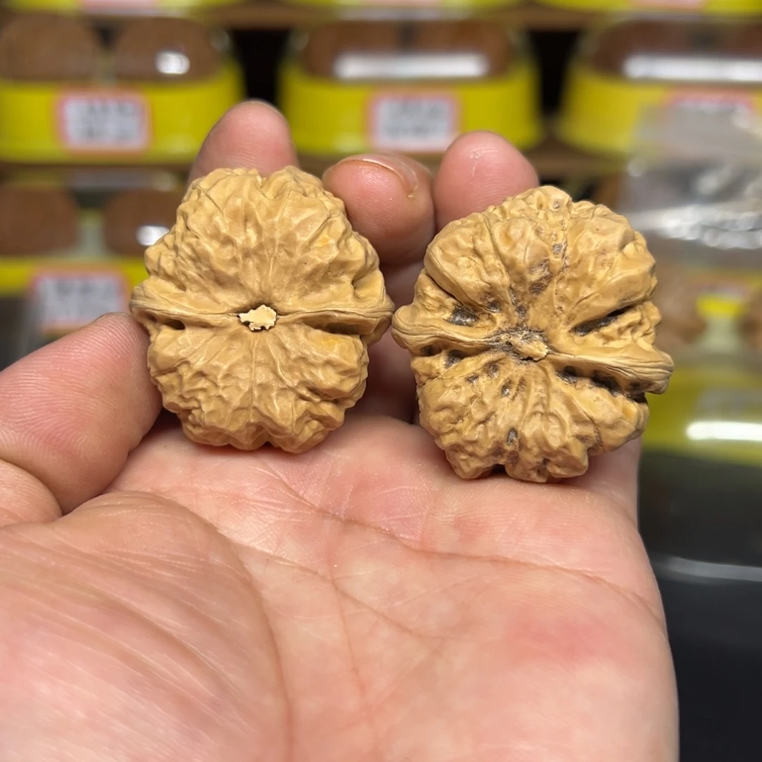 *****文玩核桃把件蛤蟆头尺37