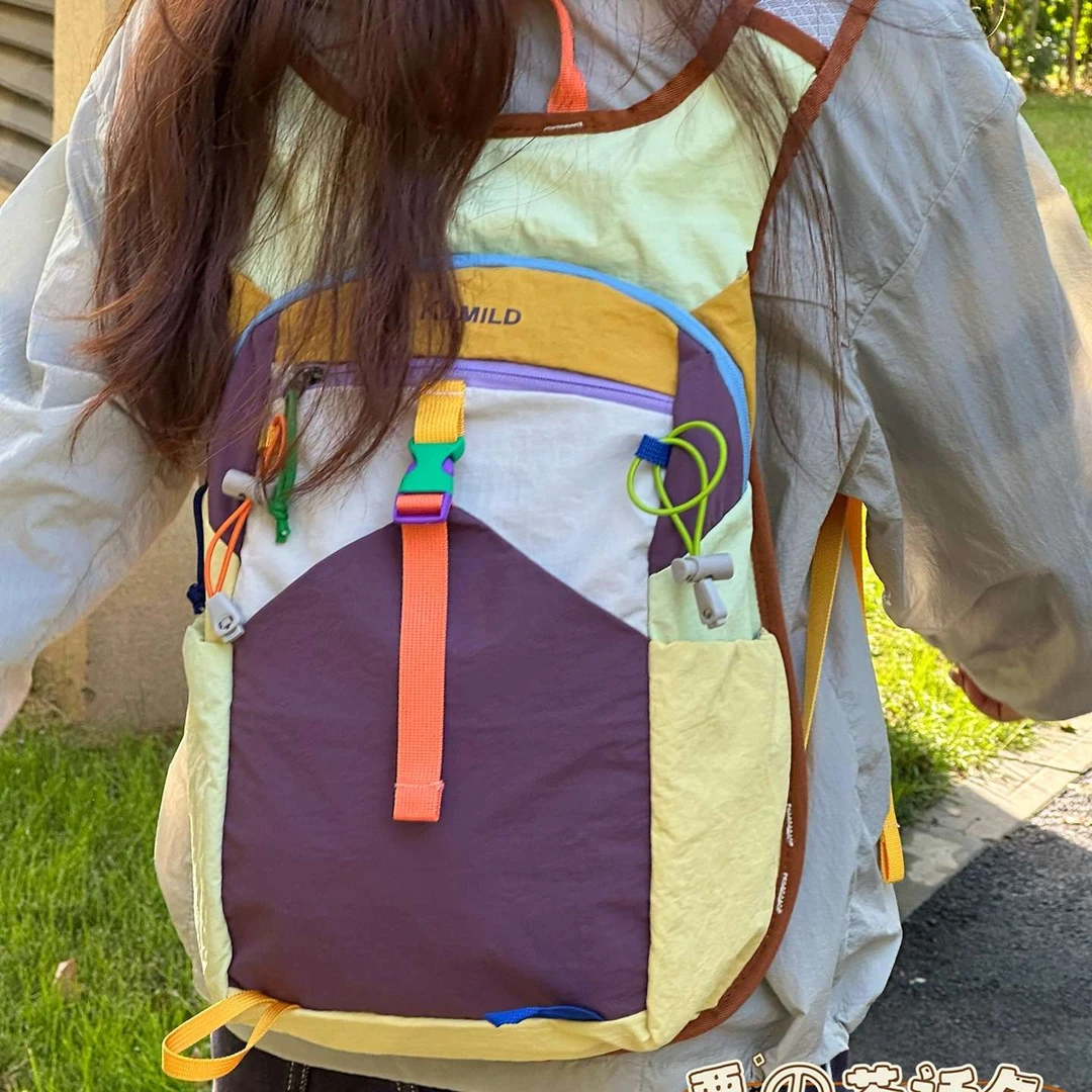 设计感旅行包大容量双肩包男女户外轻便防水登山包骑行揹包