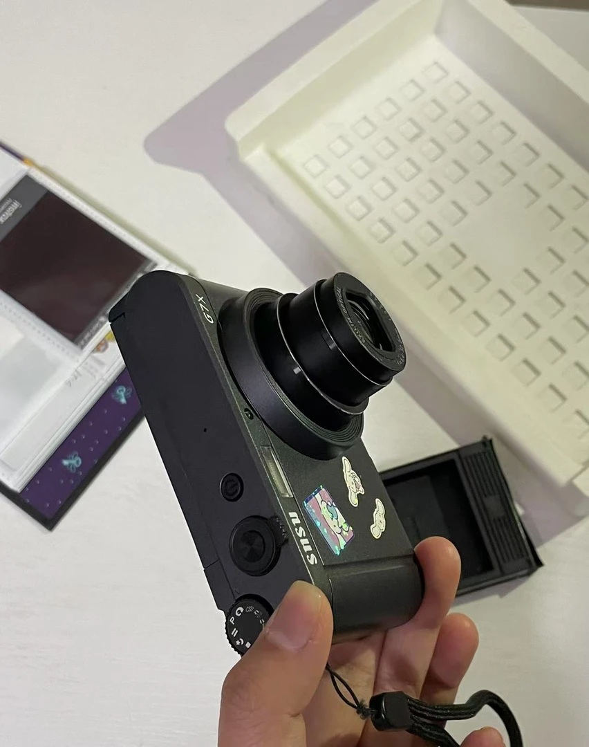 高清像素双摄复古c数码照相机校园学生入门旅游便携款伸缩镜头Ccd