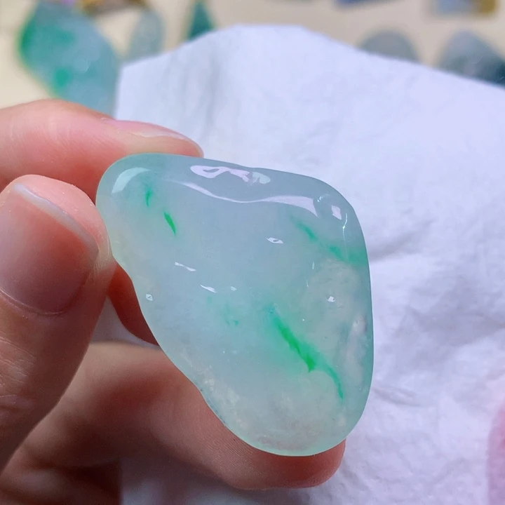翡翠未镶嵌吊坠(不含链) 3720