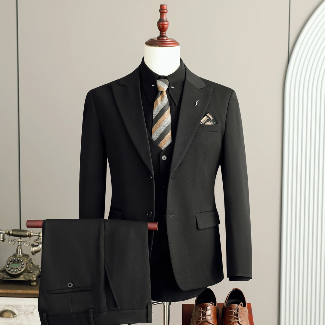 婚礼西服男套装商务通勤职业正装韩版修身西装三件套新郎结婚礼服