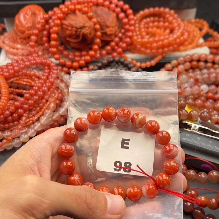 南红玛瑙未镶嵌多样性发货默认微瑕称重10mm