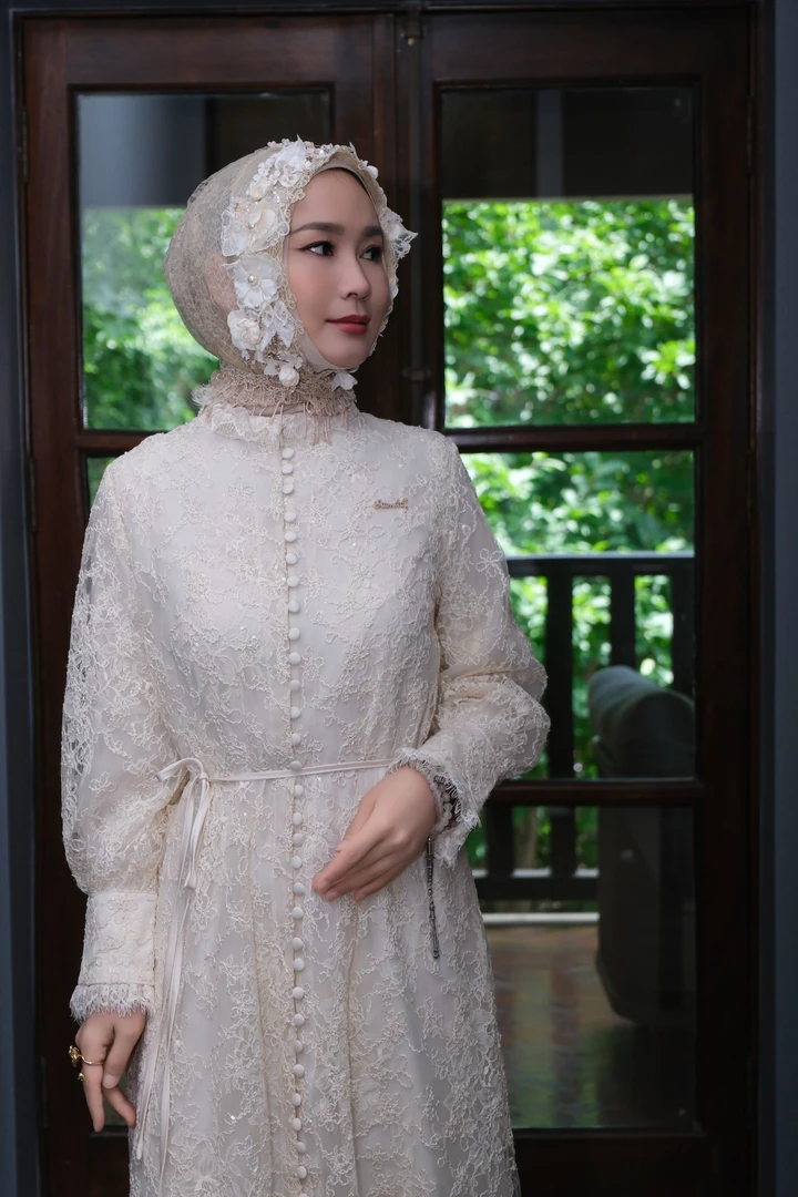 JIAMILA/嘉米拉重工网纱刺绣连衣裙  LYQ26036