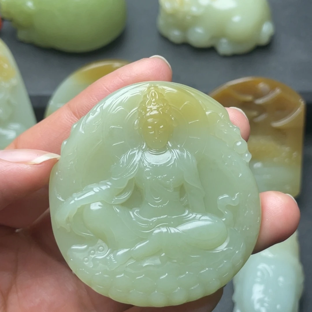 和田玉未镶嵌颈饰