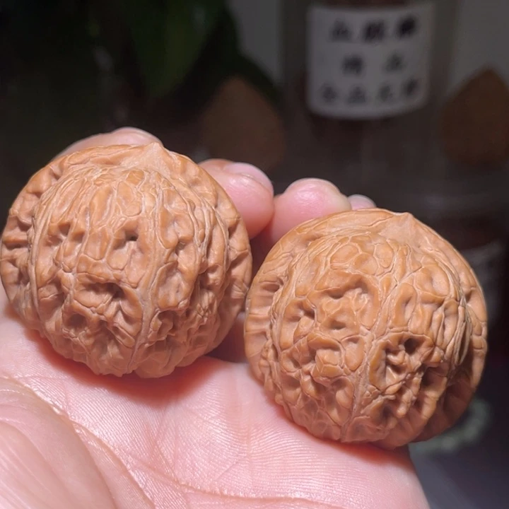 文玩核桃吊坠             42