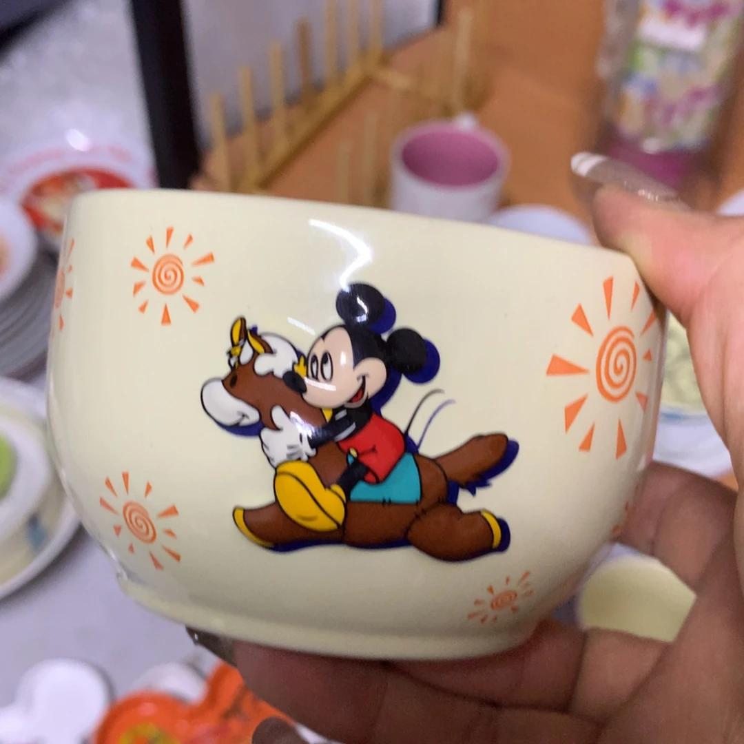 Y****瓷片默认微瑕的瓷器