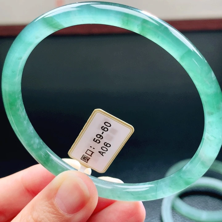 翡翠未镶嵌手镯天然手镯39