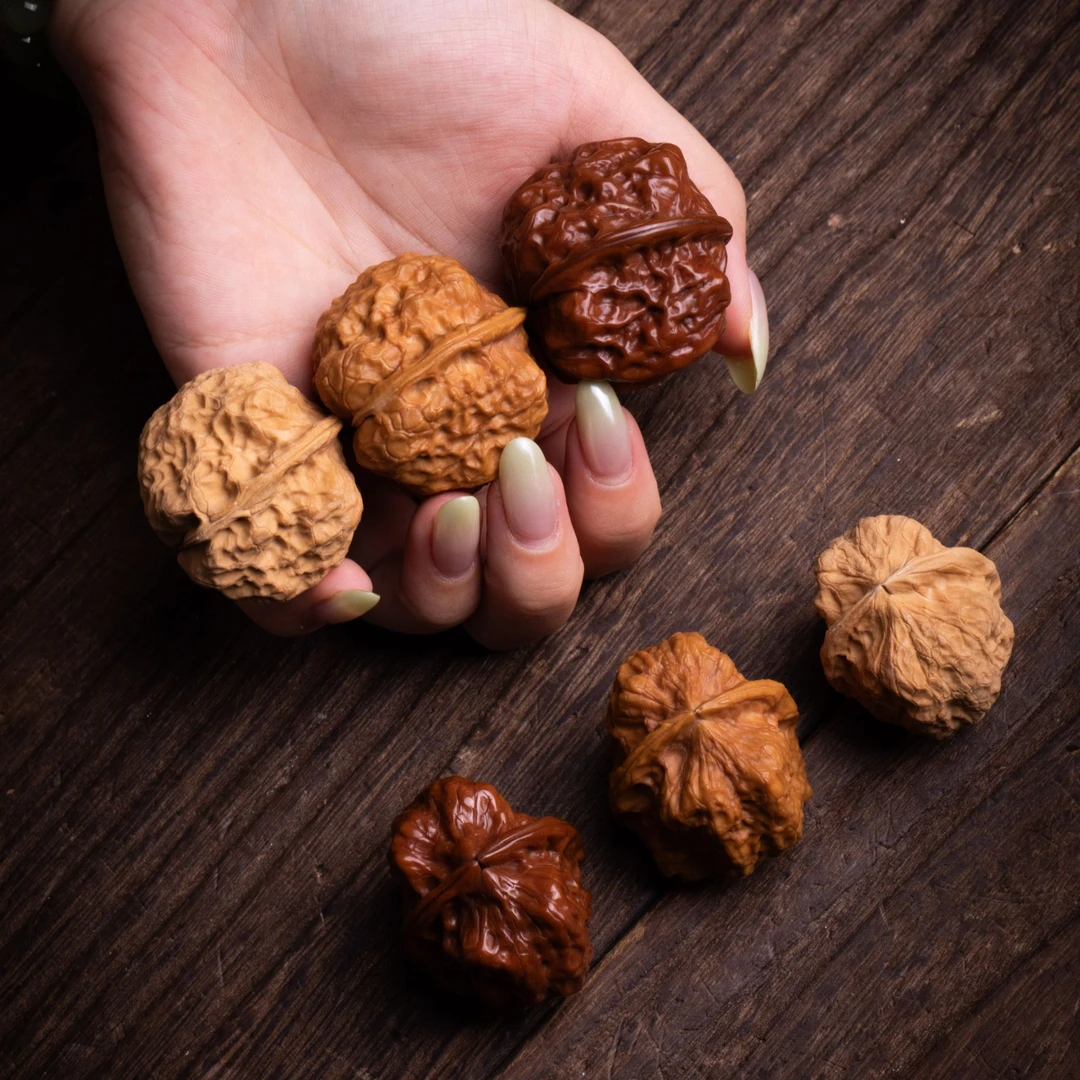 2025年新果新配野生《玉蟾尊》暴力蟾型蛤蟆小众文玩核桃肌肉感巨强