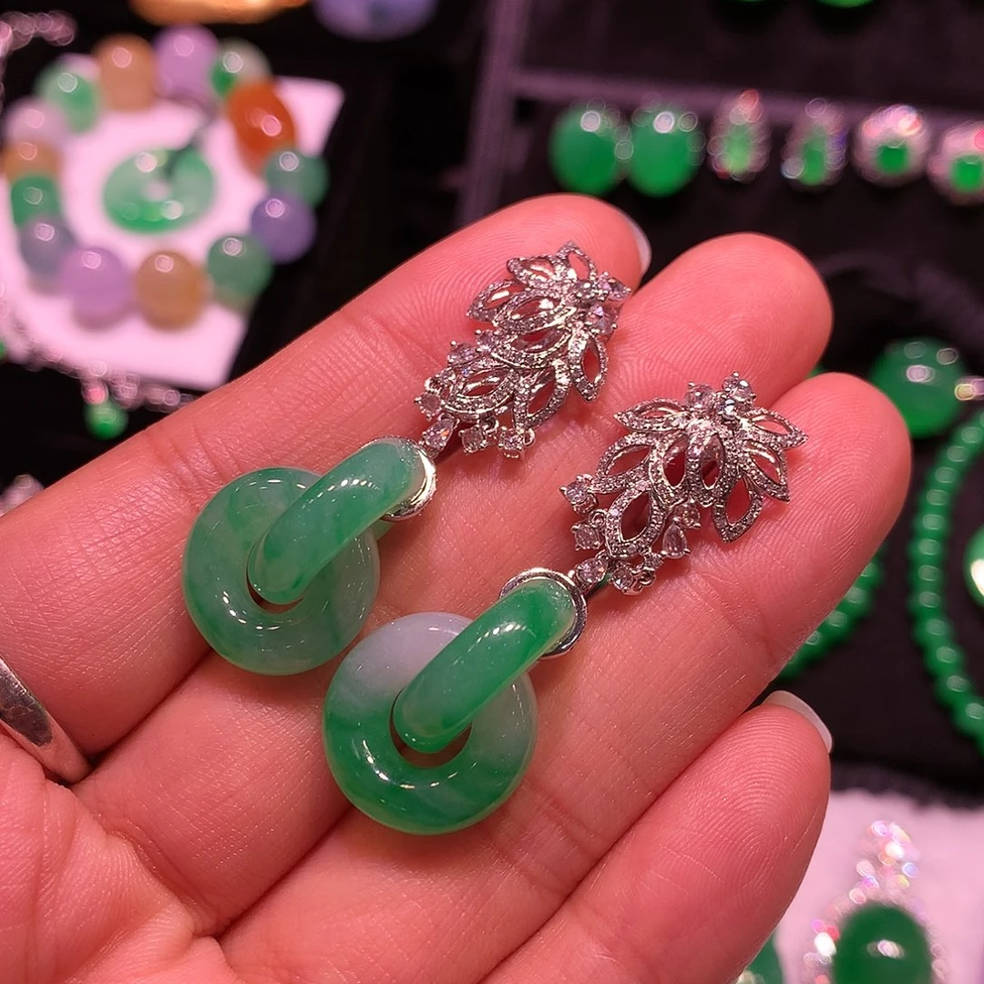 翡翠耳饰18K金镶嵌镇****姐缅甸翡翠耳饰18k镶嵌