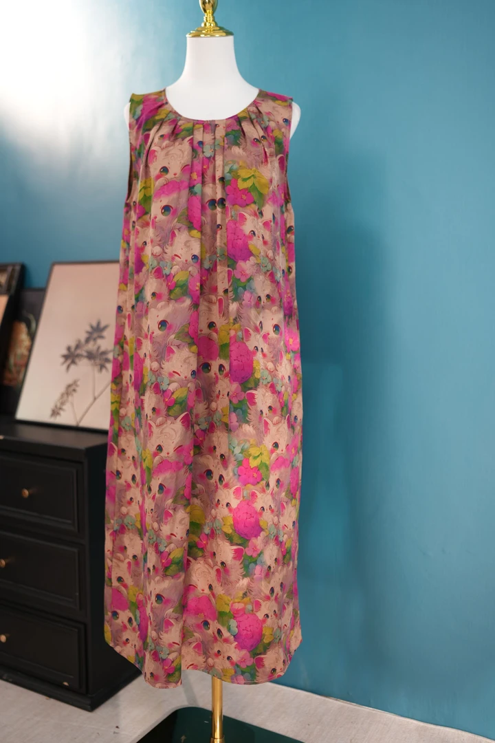 B56女士粉色猫咪背心裙