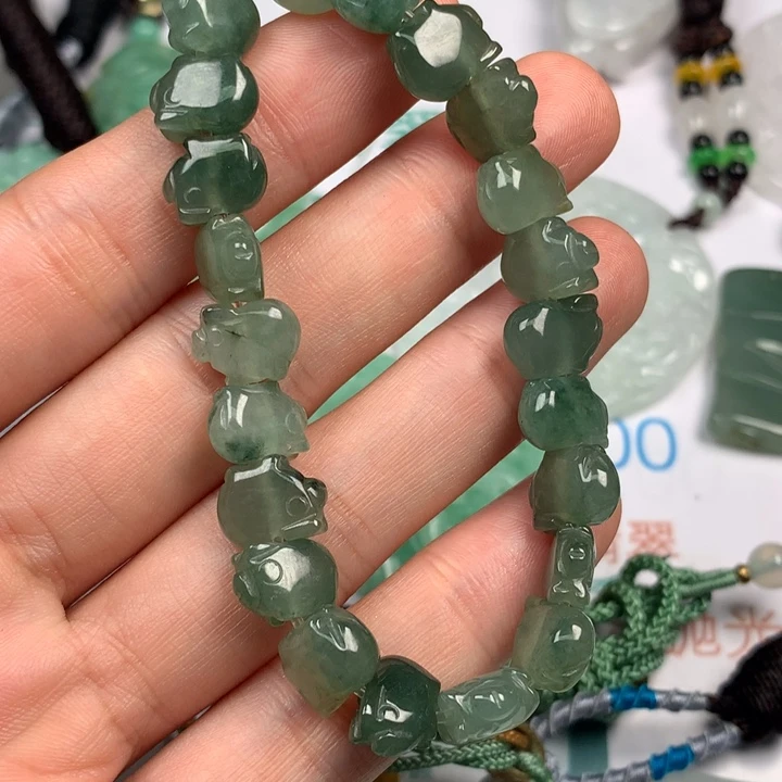 颈饰未镶嵌翡翠翡翠