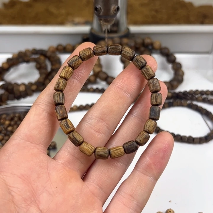 沉香手串随型单圈6mm