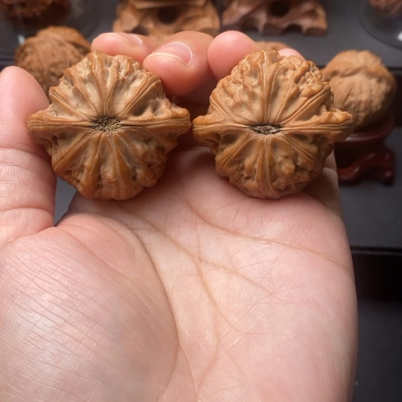 【闪购商品】吊坠文玩核桃40尺战谷