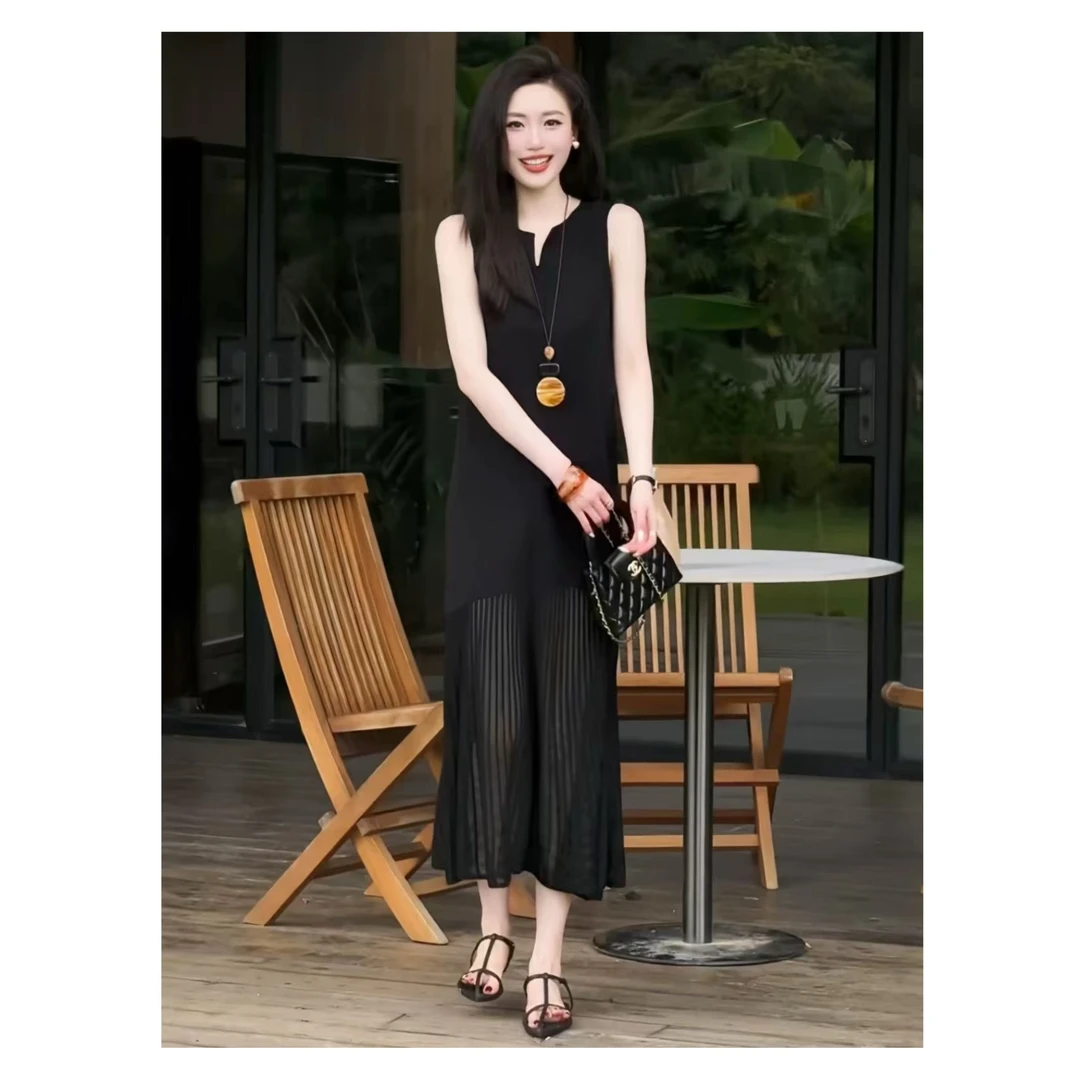 【优雅身姿】V领无袖剪裁拼接下摆鱼尾连衣裙