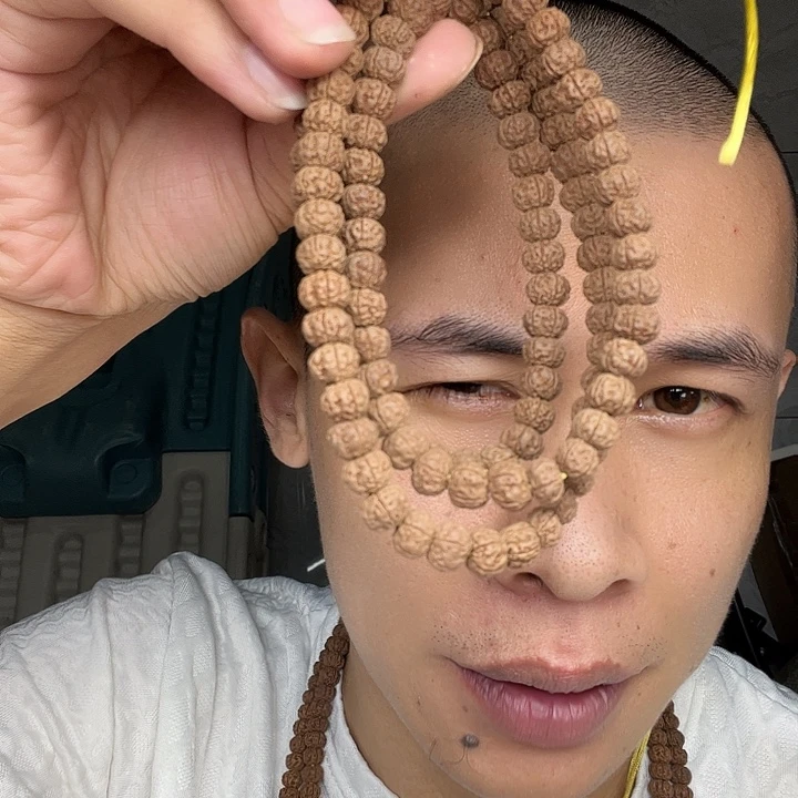 伊***子手串金刚菩提谢谢