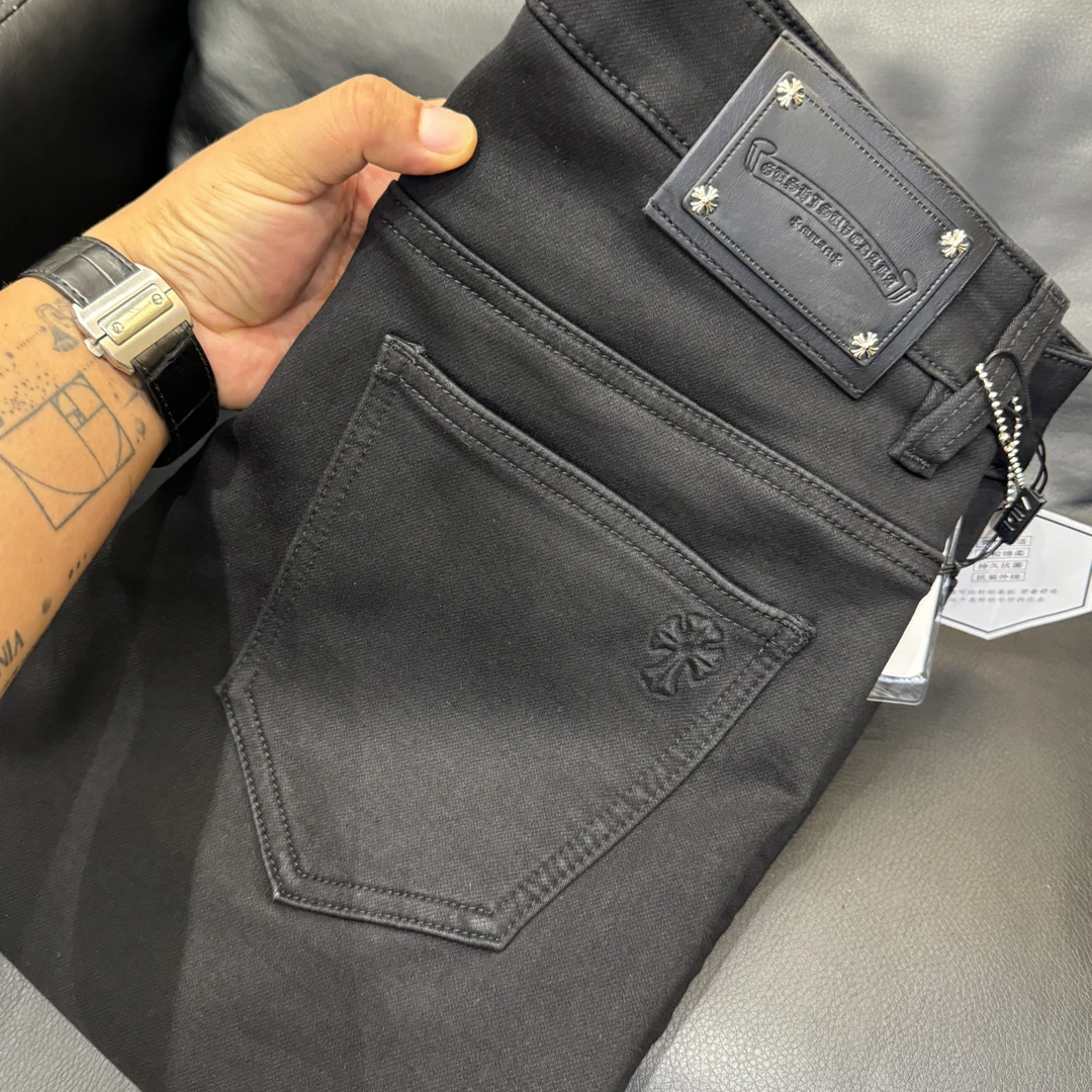 秋季通用牛仔裤裤子多彩时尚百搭轻奢小直筒黑色牛仔裤男士