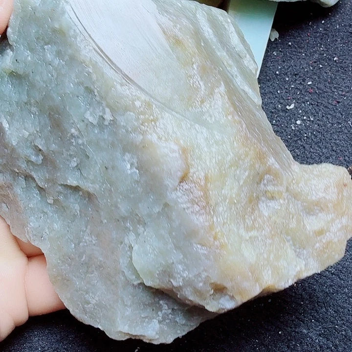 z***k未镶嵌和田玉（糖玉）珠宝半成品