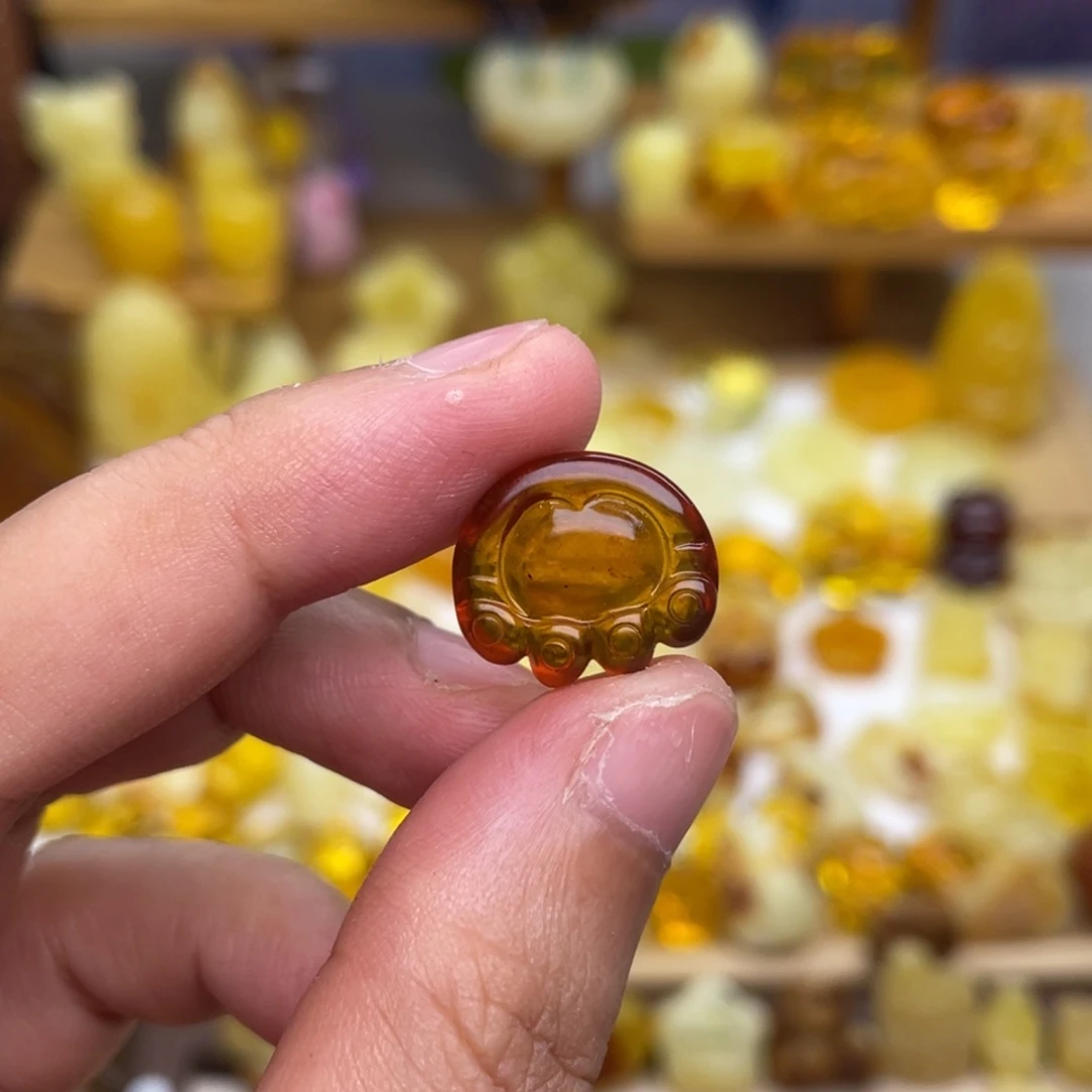 未镶嵌颈饰琥珀爪爪