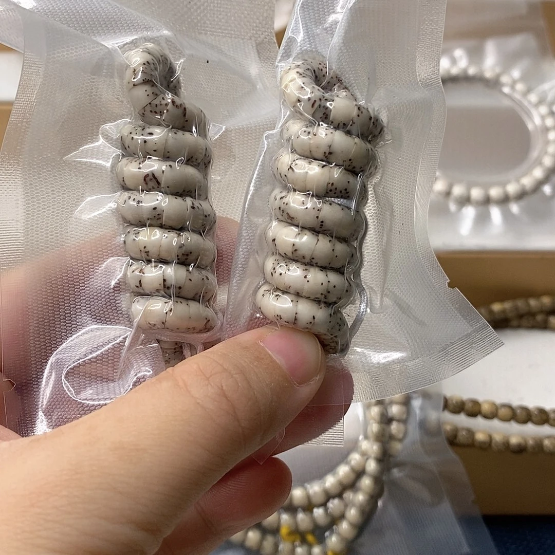 吊坠星月菩提石玉大肠6