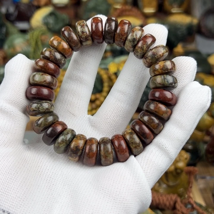 岫岩河磨玉（透闪石质玉）手串未镶嵌民**物