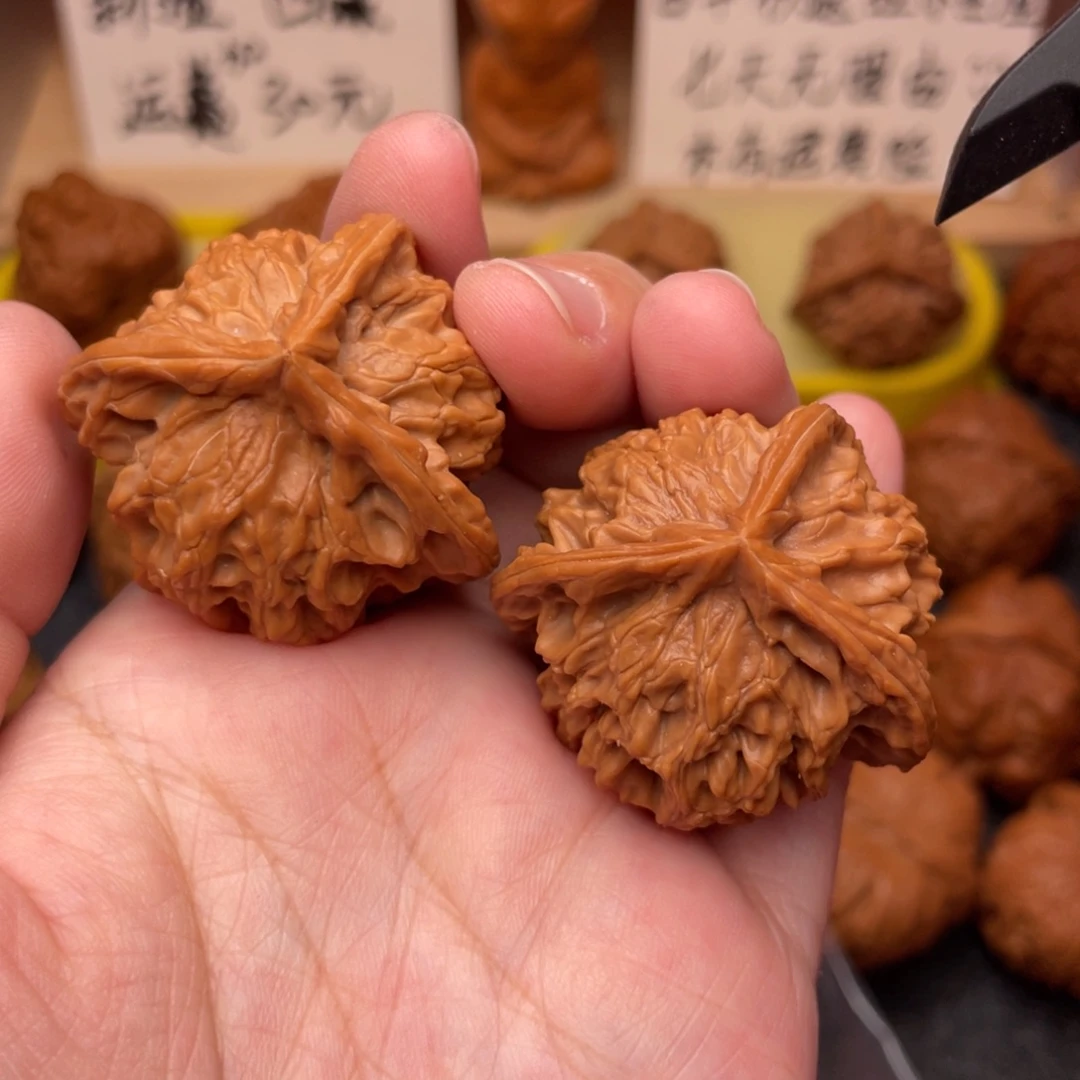 文玩核桃把件三棱37