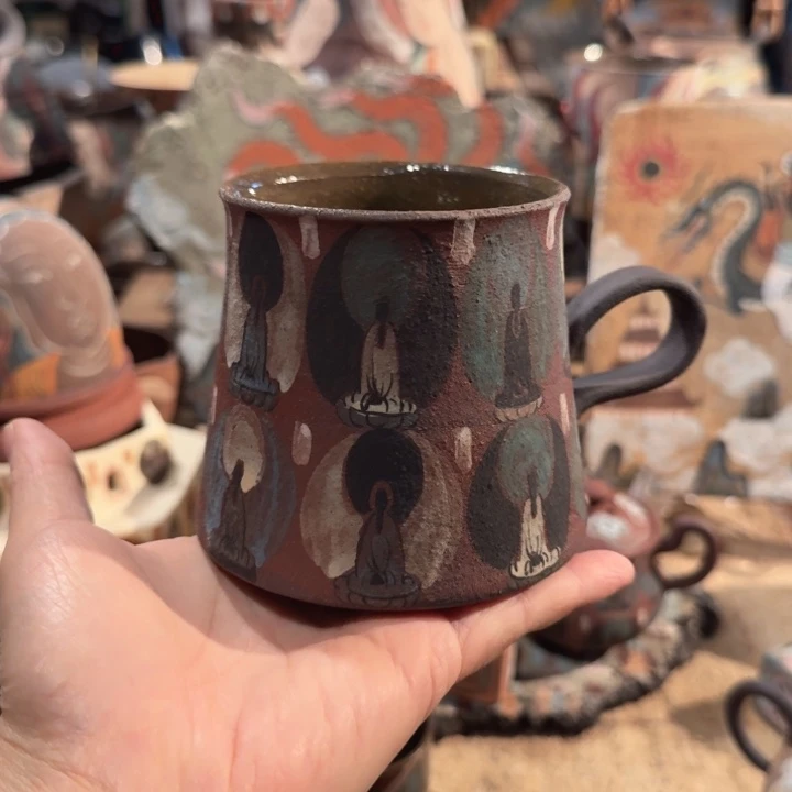 尤***利手工制作各种精美陶瓷